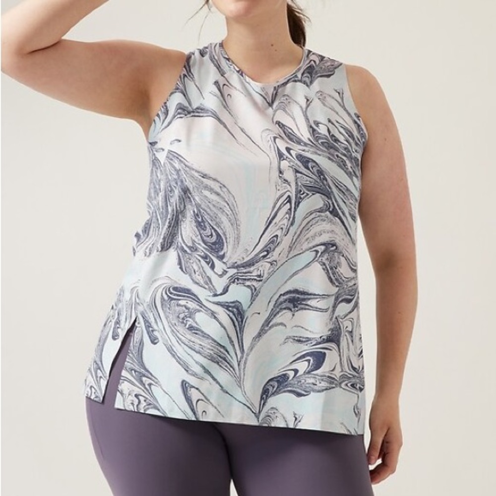 🚨FINAL SALE! PRICE IS FIRM🚨
 Athleta Zephyr Refined Marble Print Tank
